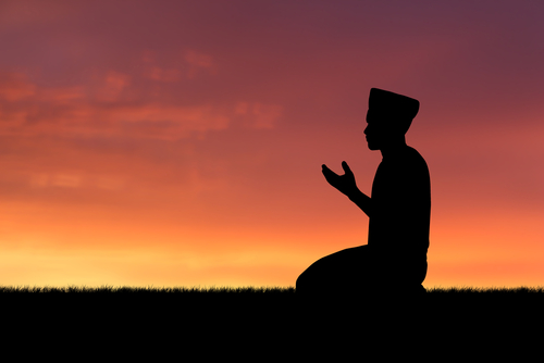 /storage/images/Praying-mosque-background.jpg