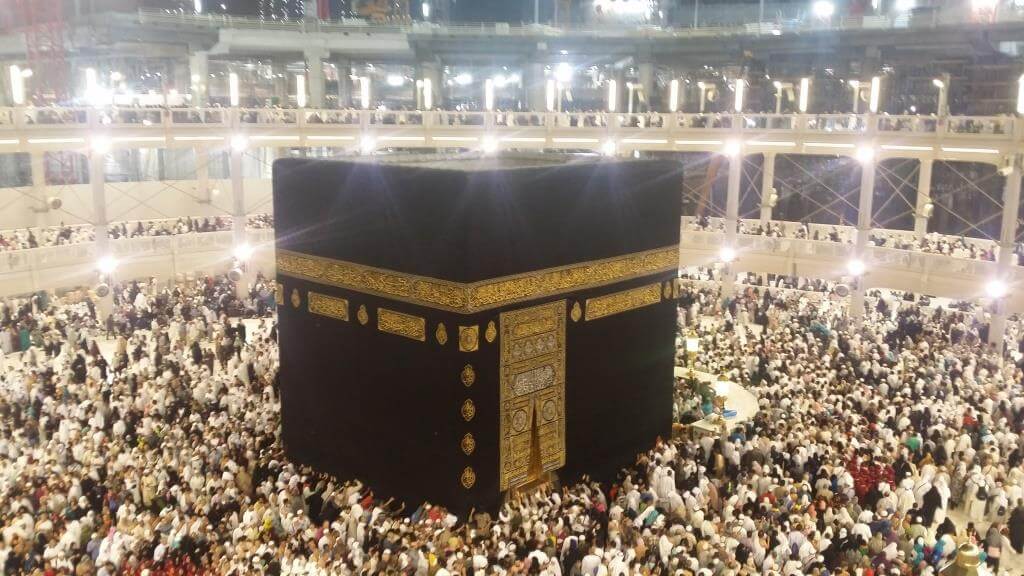 /storage/images/Praying-mosque-background.jpg